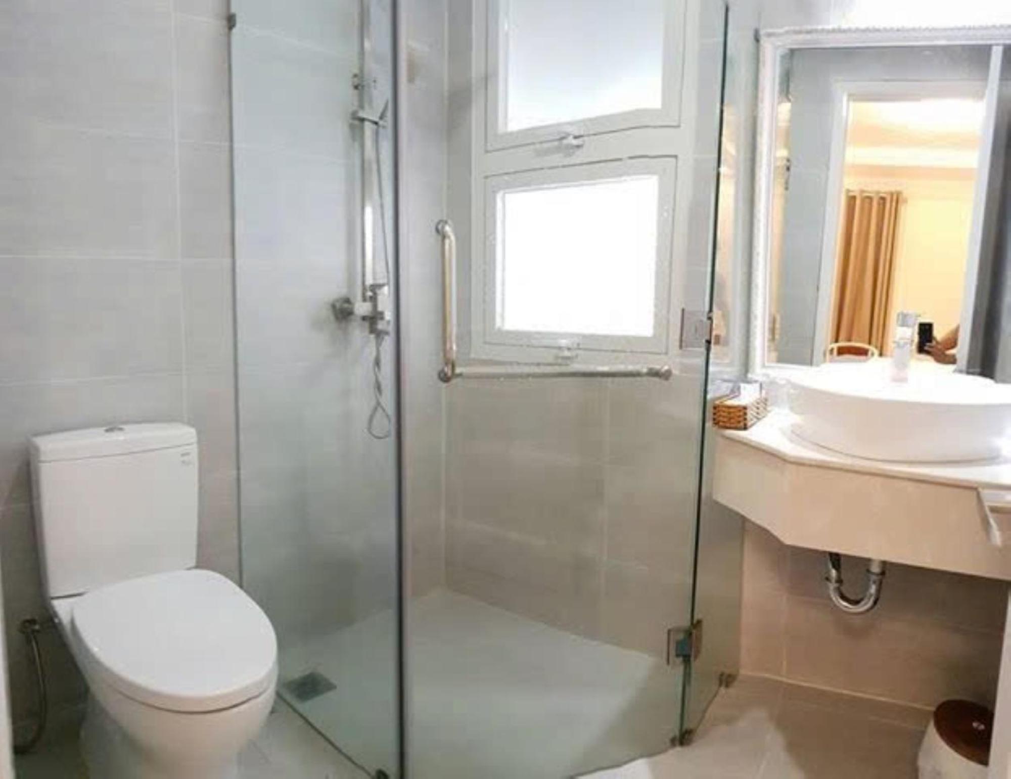 Khai Hung Hotel Binh Chanh โฮจิมินห์ซิตี้ ภายนอก รูปภาพ